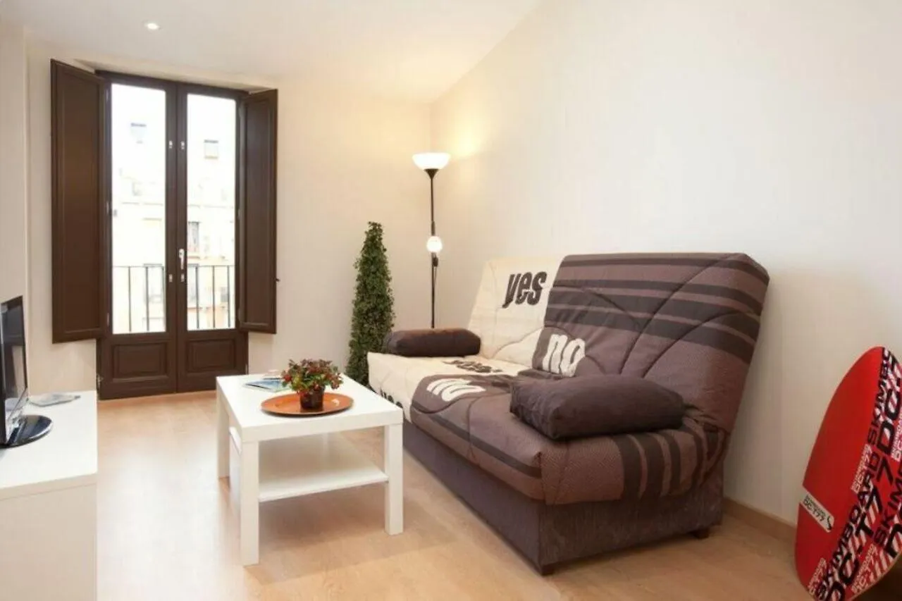 Nextdoor Cathedral Barcelona Apartment