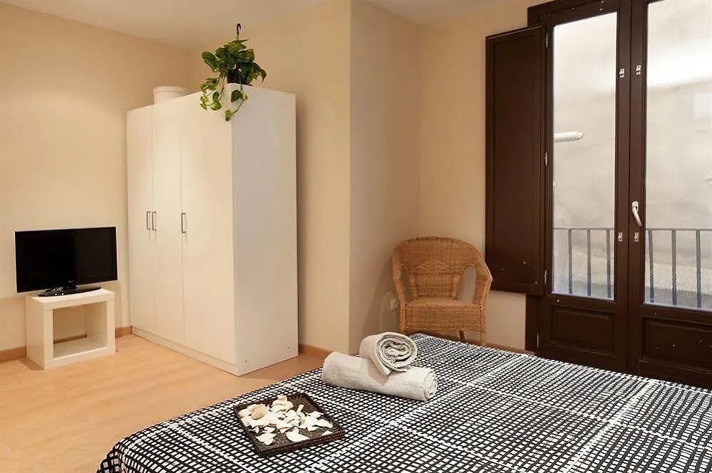 Nextdoor Cathedral Barcelona Apartment Spain