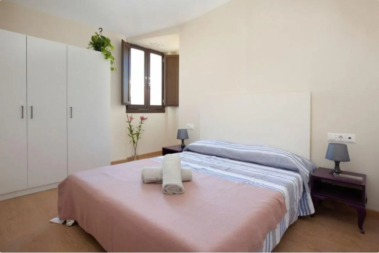 Nextdoor Cathedral Barcelona Apartment